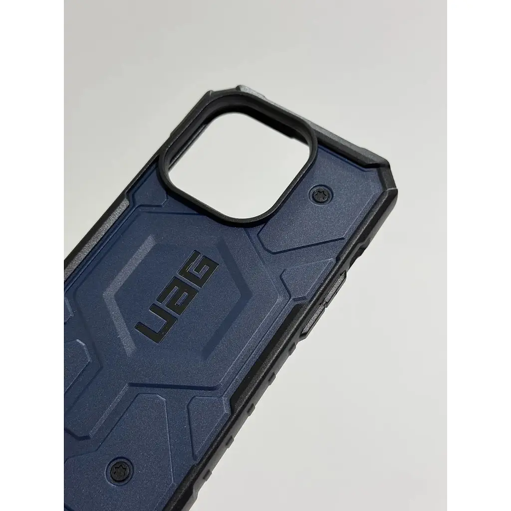 Оригинальный противоударный чехол UAG Pathfinder MagSafe для iPhone 14 Pro (6.1") Mallard 114054115555 - фото 7