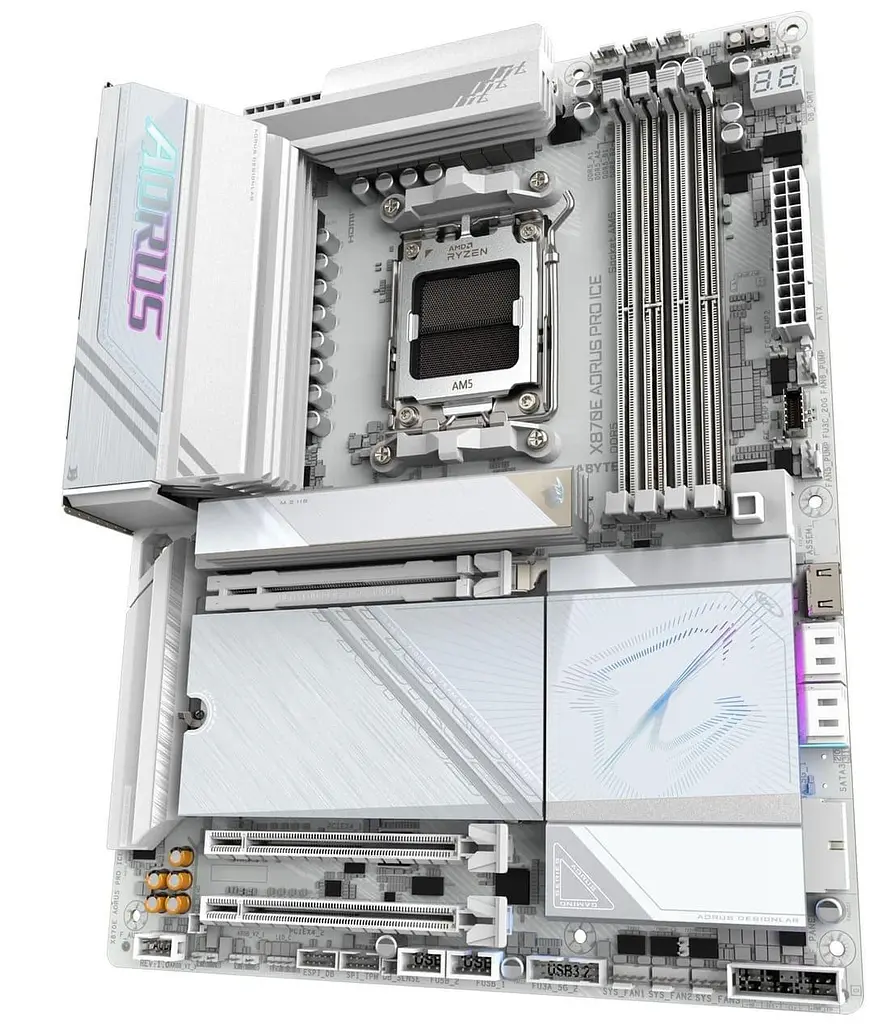 Материнська плата Gigabyte X870E AORUS PRO ICE (X870E AORUS PRO ICE) (Socket AM5, AMD X870E, ATX) - фото 2