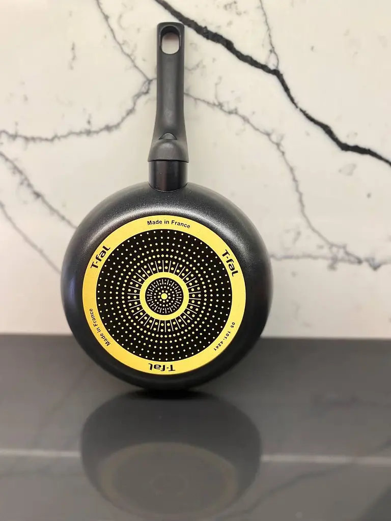 Сковорода Tefal Mustard Black 21 см с титановым антипригарным покрытием - фото 2