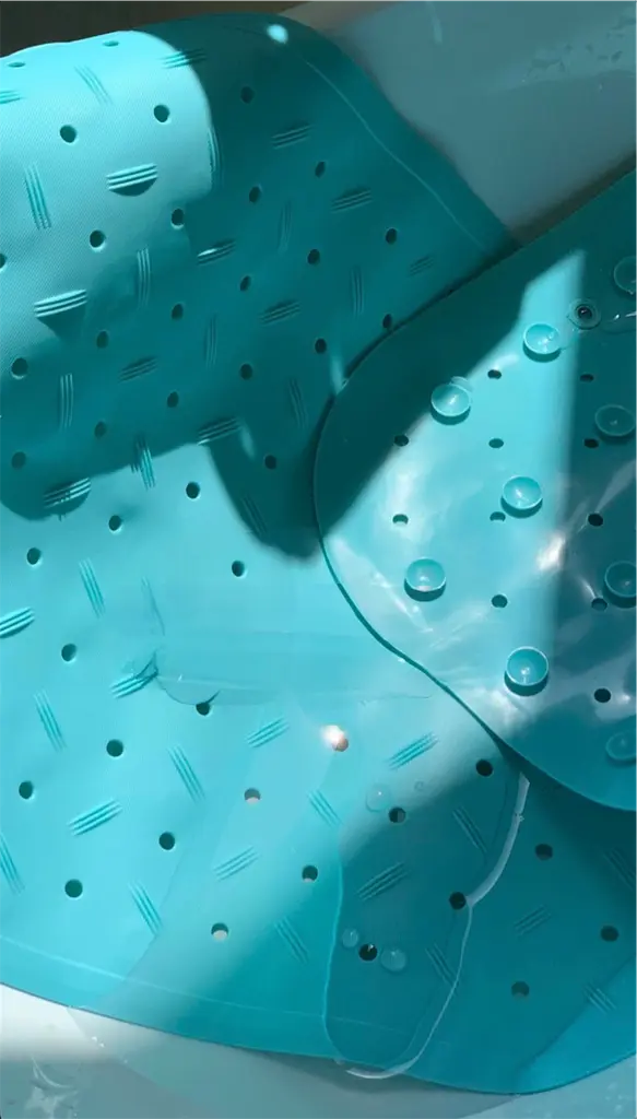 Гумовий килимок на присосках 95х35 у ванну душ резиновий противоскользящий коврик для дорослих дітей на дно ванної кімнати антиковзаючий бірюзовий  - фото 8