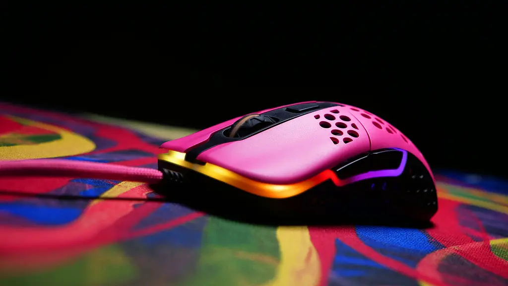 Компьютерная мышь Cherry Xtrfy M42 USB-A RGB розовый teh0014069 - фото 2