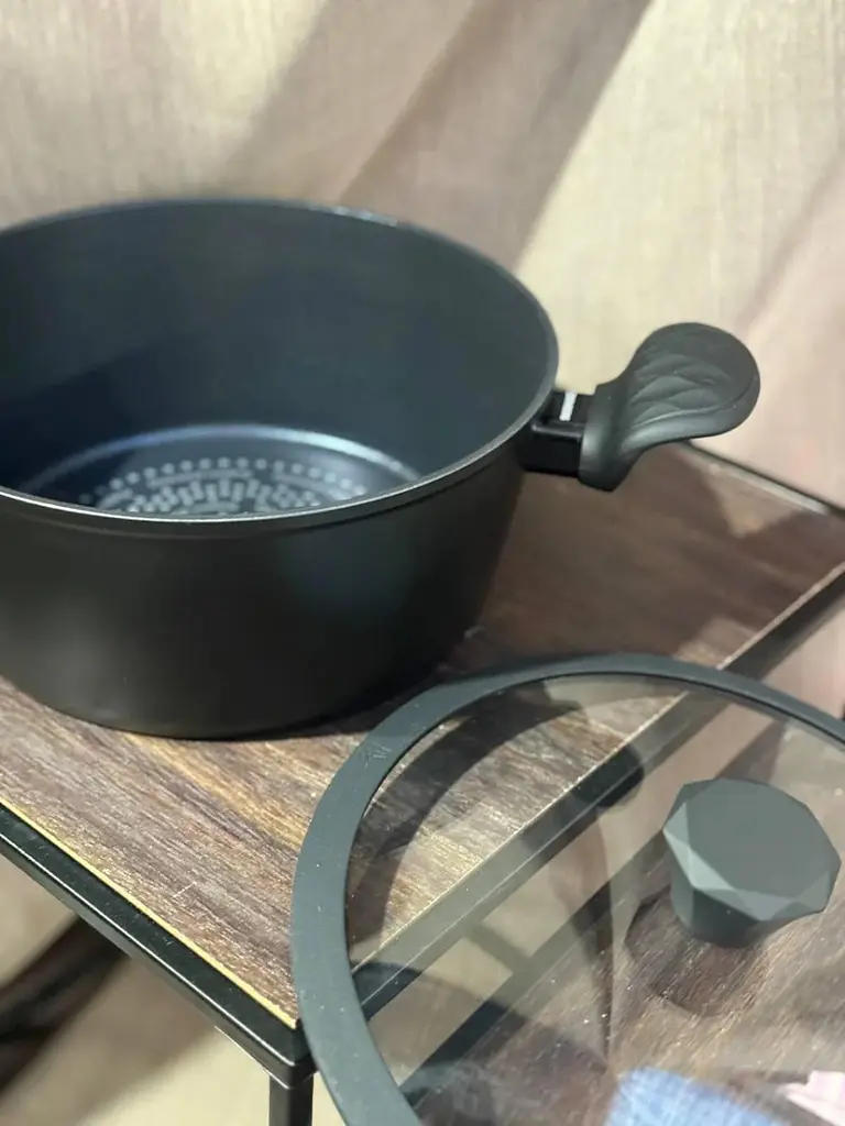 Каструля з кришкою Edenberg EB-3486 24х10.5 см 3.9 л чорна - фото 6