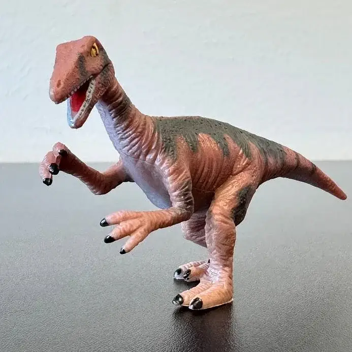 Фігурка динозавра Велоцираптор, компактний розмір, Dino Toys 57709 - фото 2