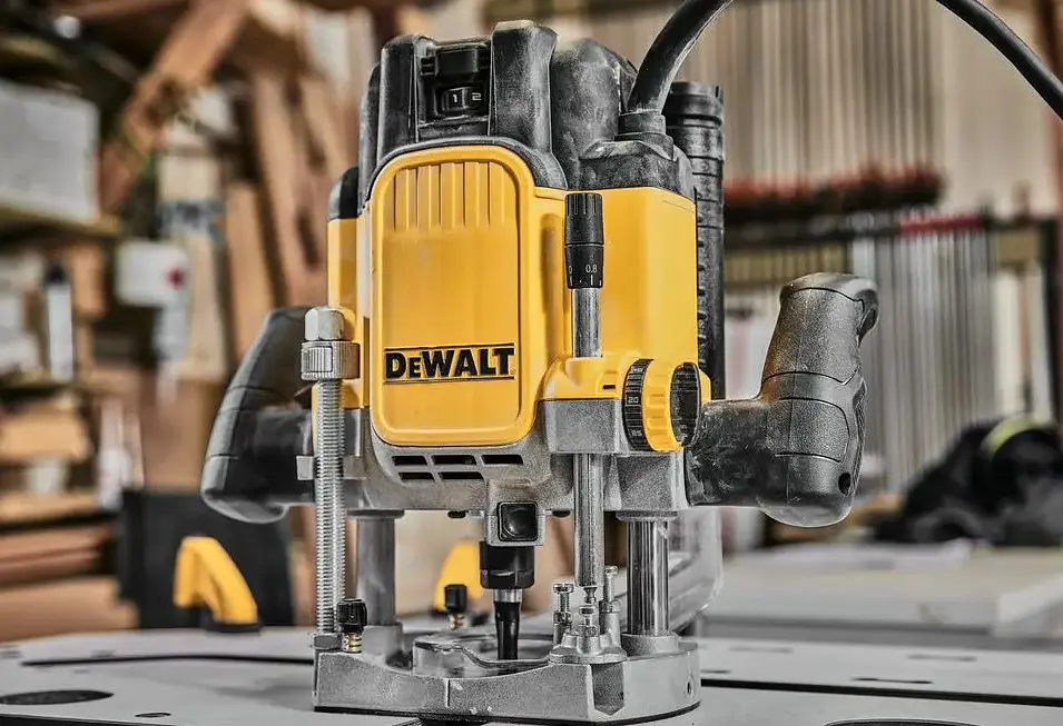 Фрезер мережевий DeWalt DWE625 - фото 5