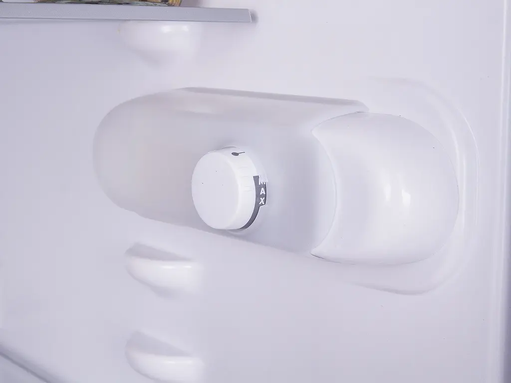 Холодильник Indesit LI6S1W 159х66х60см 2 двери Х- 196 л М- 75 л A+ ST Белый (LI6S1W) - фото 8