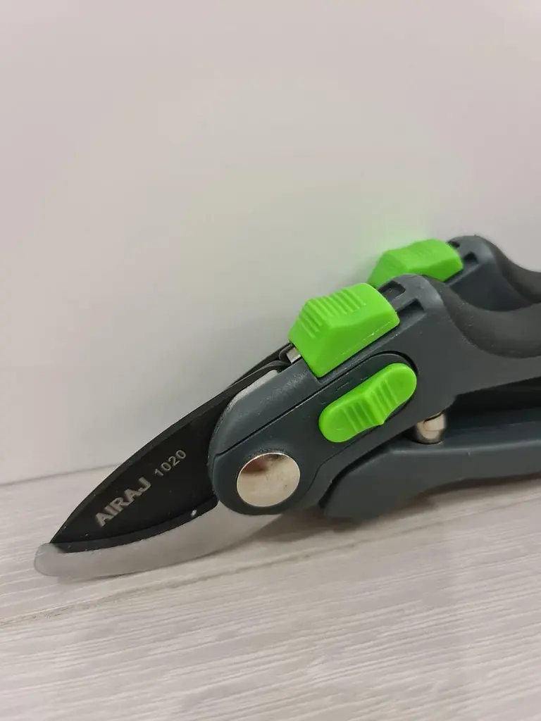 Профессиональный садовый секатор Airaj 1020 - фото 4