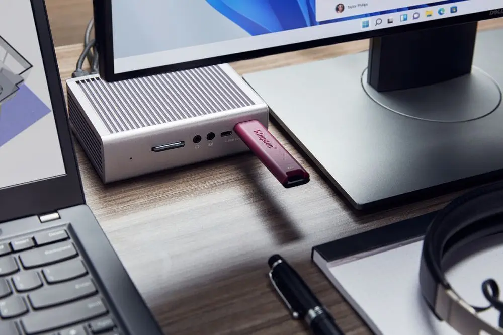 Флеш-накопитель USB3.2 1TB Kingston DataTraveler Max Red (DTMAXA/1TB) - фото 2