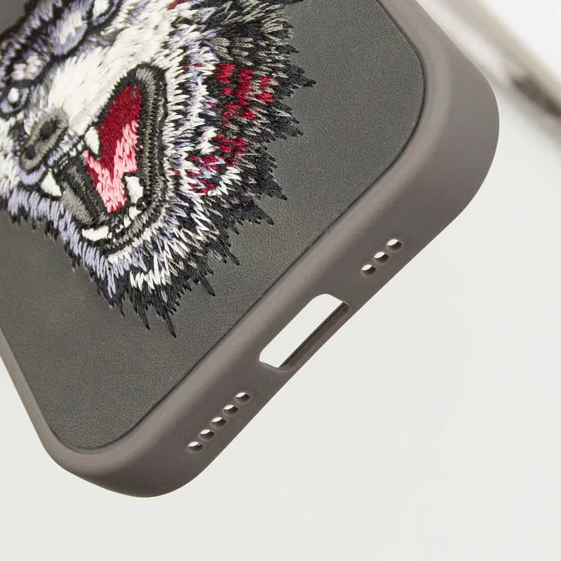 TPU+PC чохол Friends для Apple iPhone 16 Pro (6.3) Grey Wolf - фото 7