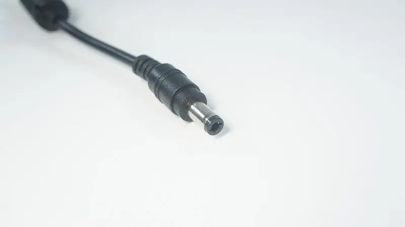Блок живлення для ноутбука Lenovo 20V, 4.5A, 90W, 5.5x2.5мм, 3 hole, прямий роз'єм, black (без кабеля!) - фото 3