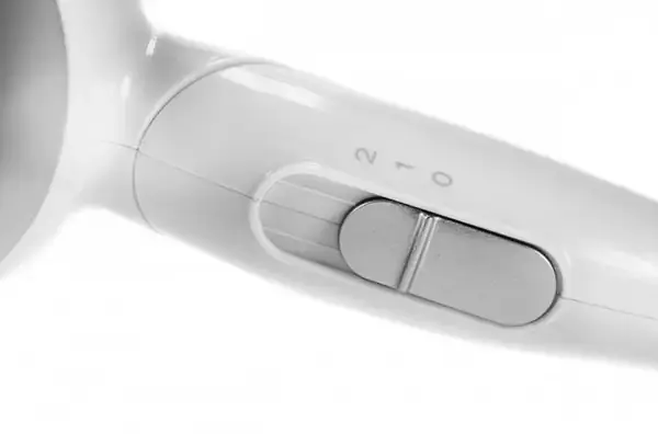 Фен Adler AD 2225, 2200 Вт концентратор 2 скорости холодный воздух компактный складная ручка 1 шт. белый (33705-IS) - фото 4