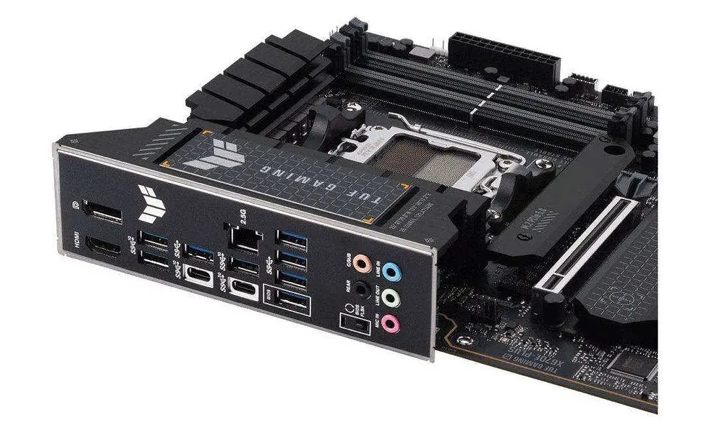 Материнская плата Asus TUF GAMING X670E-PLUS (90MB1BJ0-M0EAY0) - фото 9