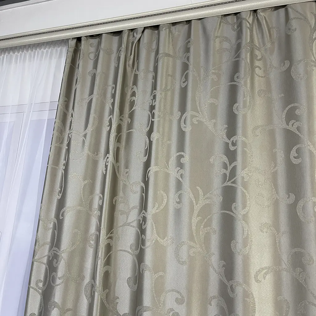 Жакардові штори "вензель" темно-бежевого кольору 2шт. 150х270 з білим шифоновим тюлем 400х270, на та ALBO pbe0052768 - фото 6
