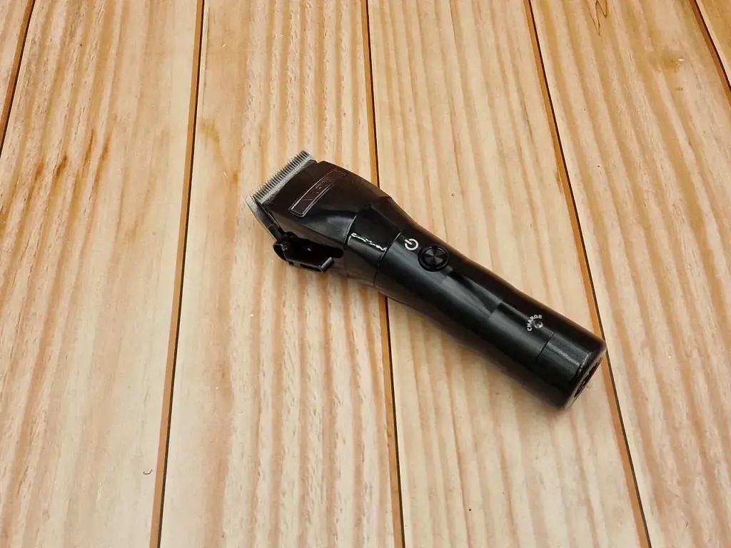 Професійна машинка для стрижки VGR V-011 (10 Вт) - фото 2