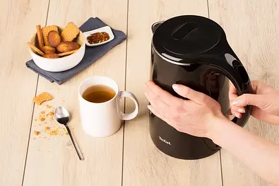 Электрочайник Tefal Safe`tea 1.7 л Strix пластик черный глянец kuh0015317 - фото 4