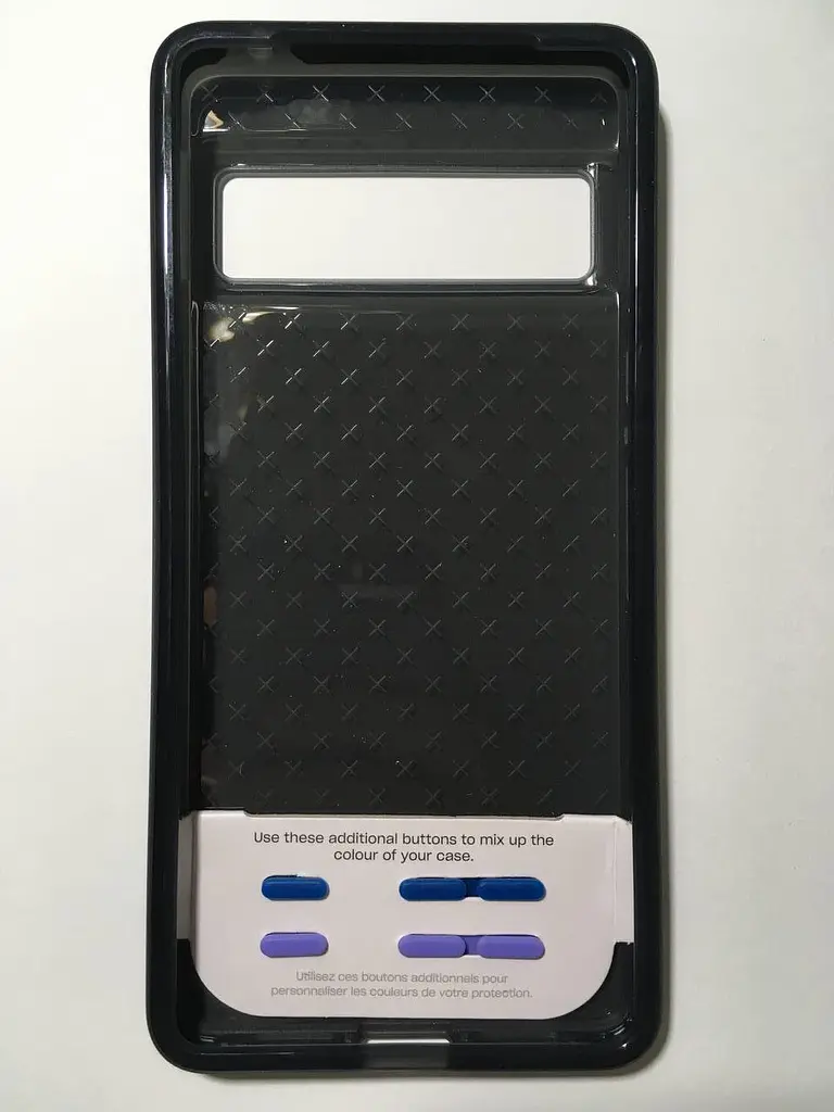 Оригінальний протиударний чохол Tech21 Evo Check для Google Pixel 7 Smokey Black (T21-9546) - фото 6