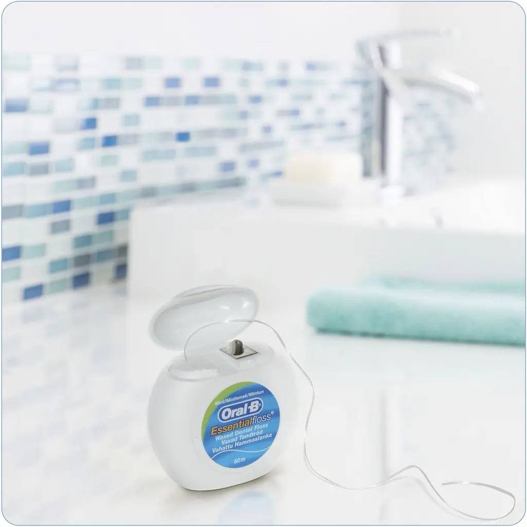 Зубная нить Oral-B Essential Floss Мята 50 м - фото 5