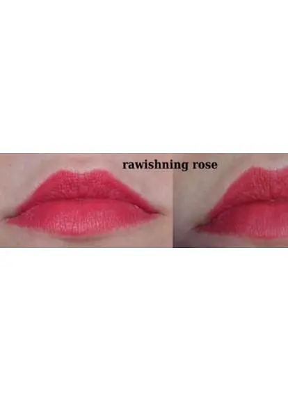 Зволожувальна матова губна помада Avon Ультра Ravishing Rose/Чарівна троянда 3.6 г - фото 2