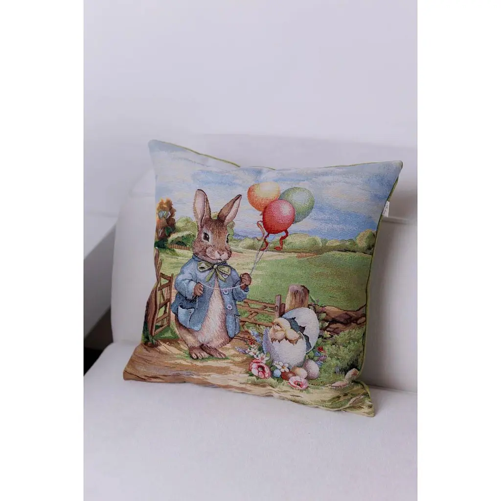 Подушка Прованс Настроение Заяц с шариками гобеленовая 45х45 см (44332) - фото 3
