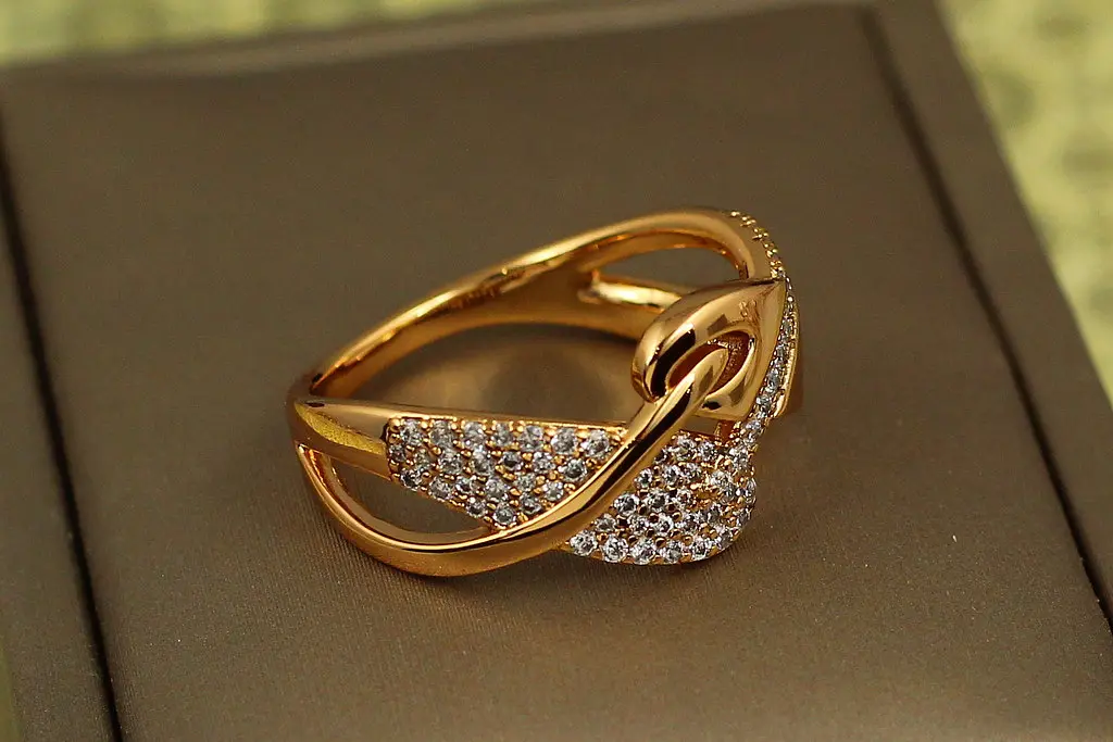 Кільце Xuping Jewelry симфонія р 17 золотисте - фото 2