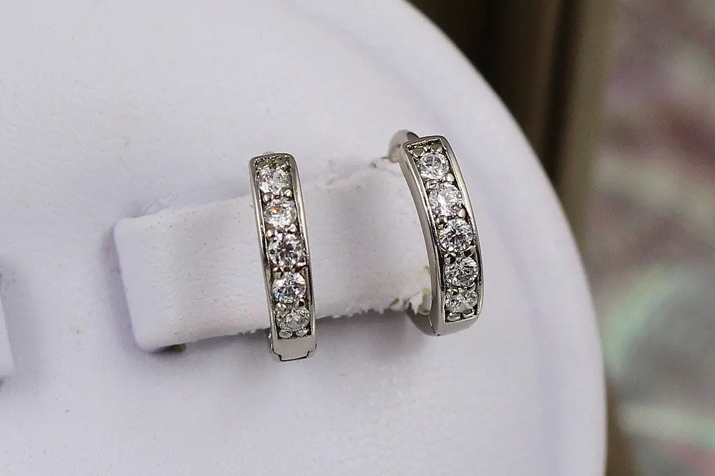 Сережки Xuping Jewelry кільця п'ять каменів гладкі бортики 1.2 см сріблясті - фото 2