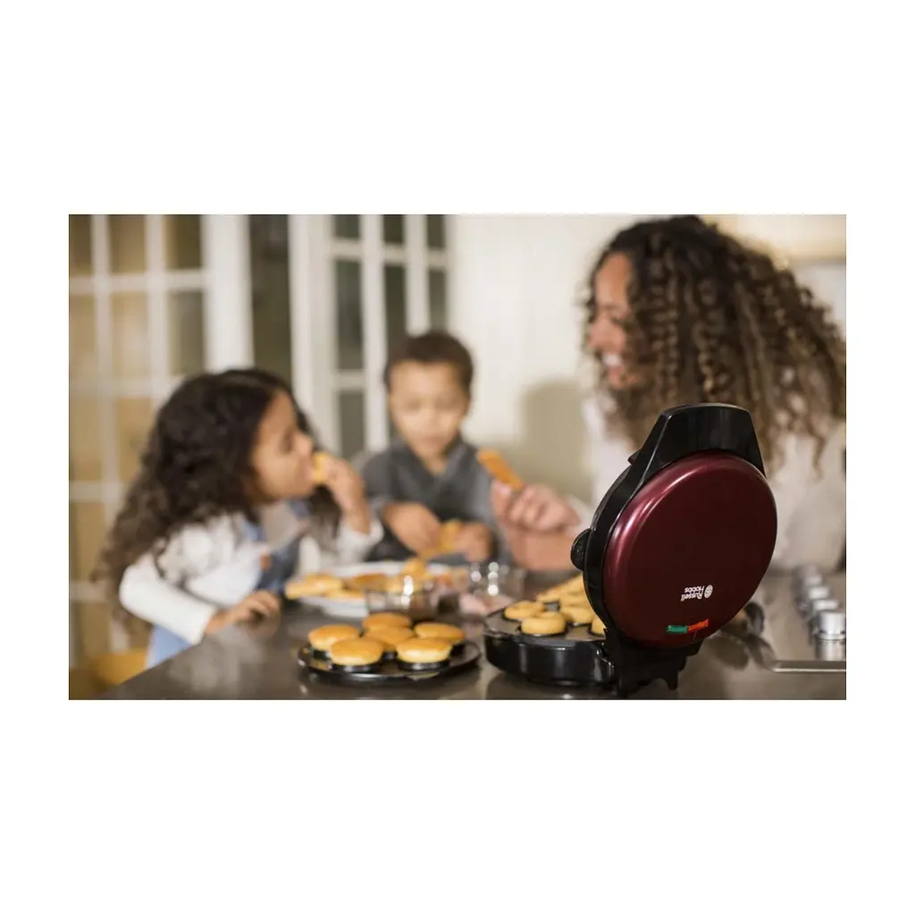 Вафельниця Russell Hobbs 24620-56 - фото 4