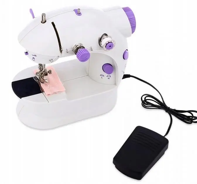 Міні-швейна машинка з педаллю Opera Mini Sewing Machine 4в1 біла - фото 4