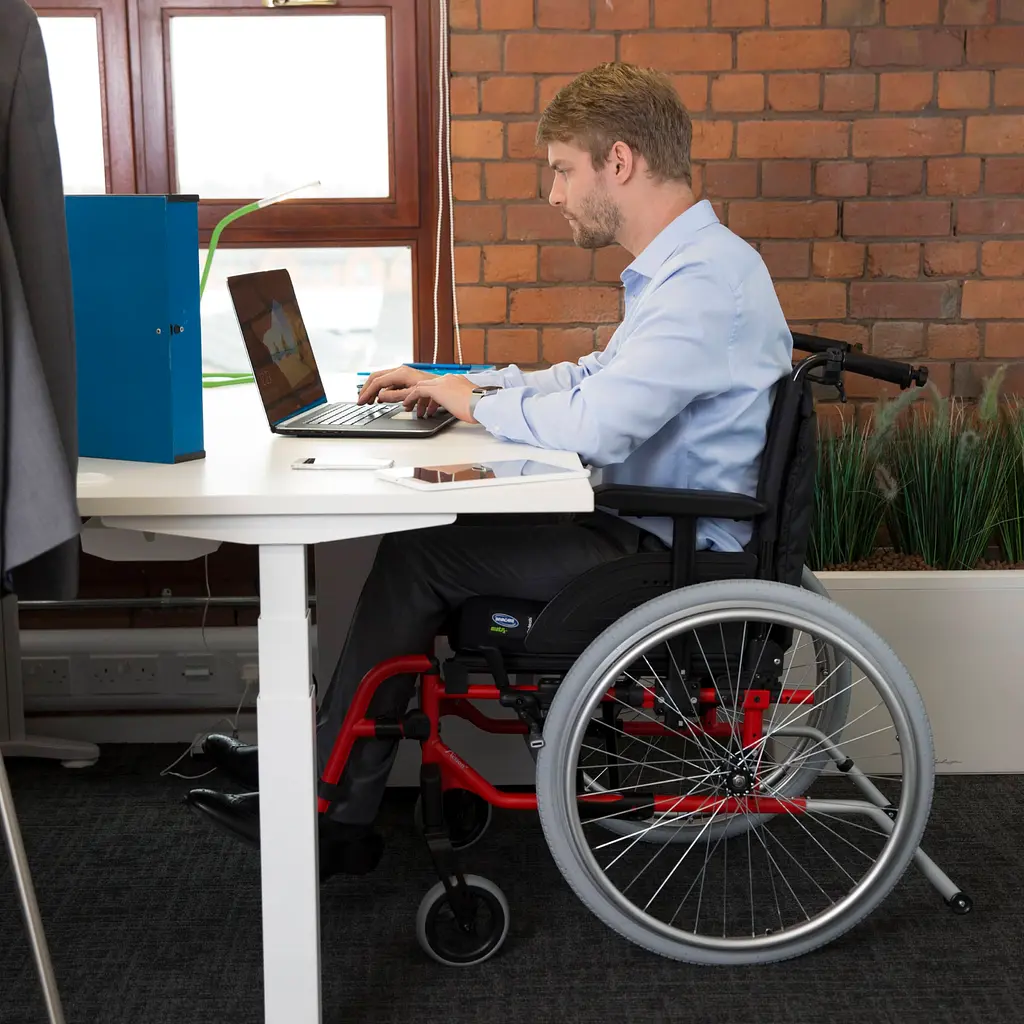 Середньоактивне крісло колісне Invacare Action 4 NG HD (Action 4 NG-1792) - фото 5