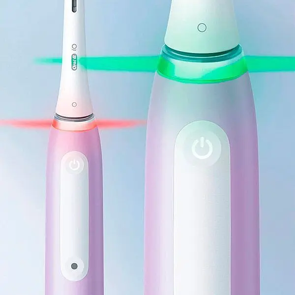 Електрична зубна щітка Oral-B iO Series 4 Pink [77975] - фото 5
