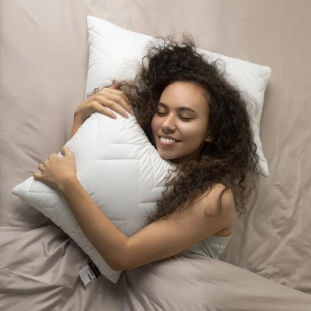 Подушка Ideia Nordic Comfort чехол с стежкой антиаллергенное волокно 50х50 см белая (8-34688) - фото 6