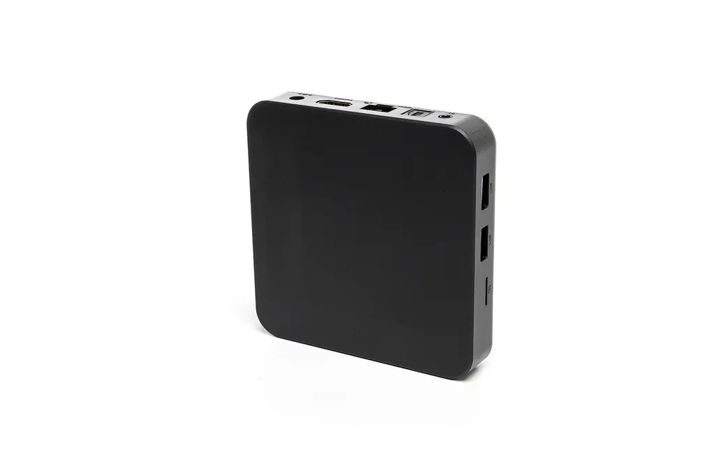 Smart-приставка iNeXT TV6 - фото 4
