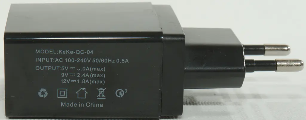 Блок питания на 4 порта USB QC-04 сила тока 6.2 A - фото 2