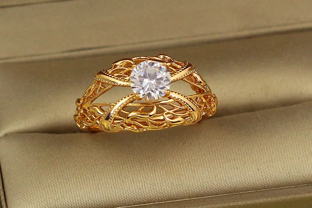 Кільце Xuping Jewelry гротеск р 21 золотисте - фото 3