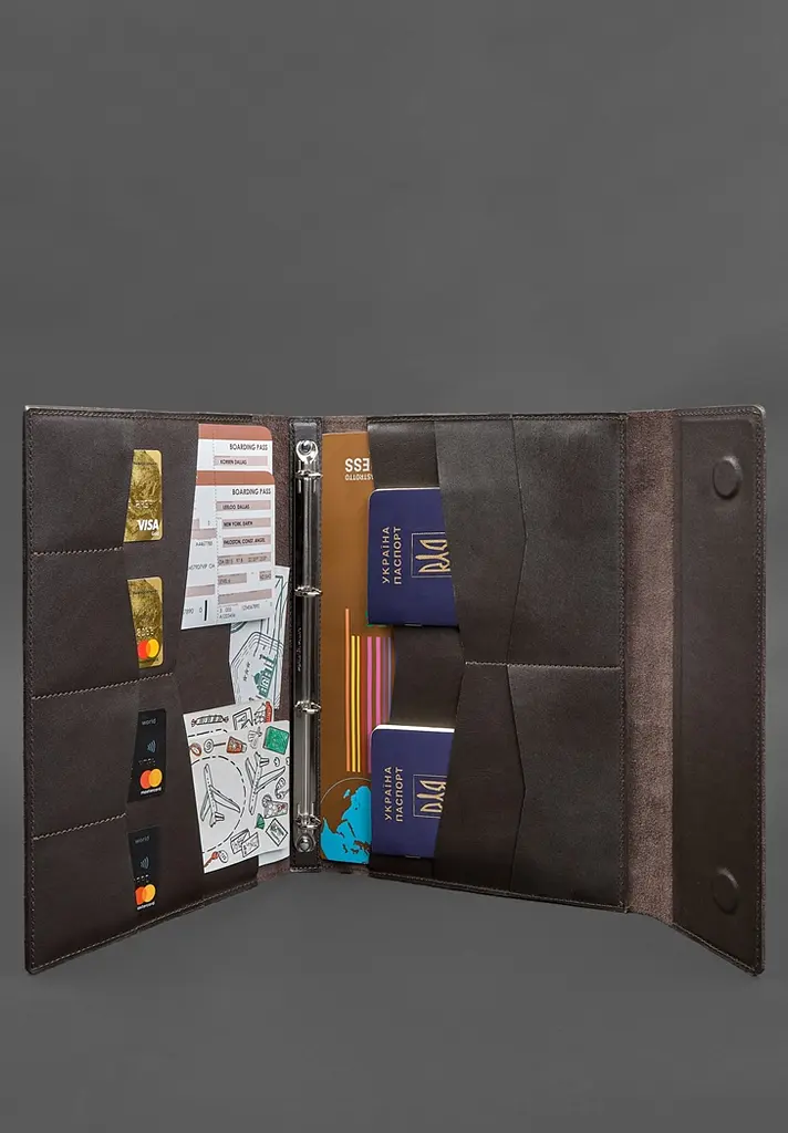 Кожаная папка для документов "Семейная" на сегрегаторе с файлами А4 темно-коричневая - фото 7