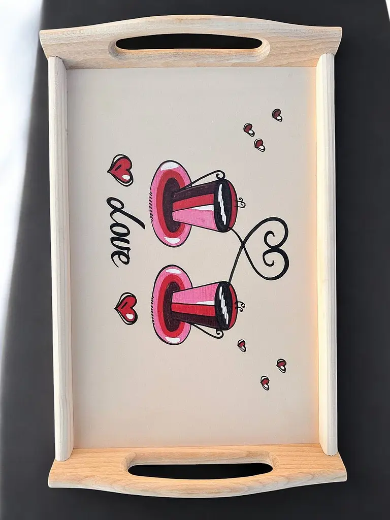 Столик кавовий з ніжками,кавовий стіл Love 42х27х17 cм. - фото 11
