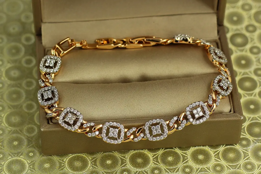 Браслет Xuping Jewelry Матриця сяйва з родієм 17 см 8 мм золотистий