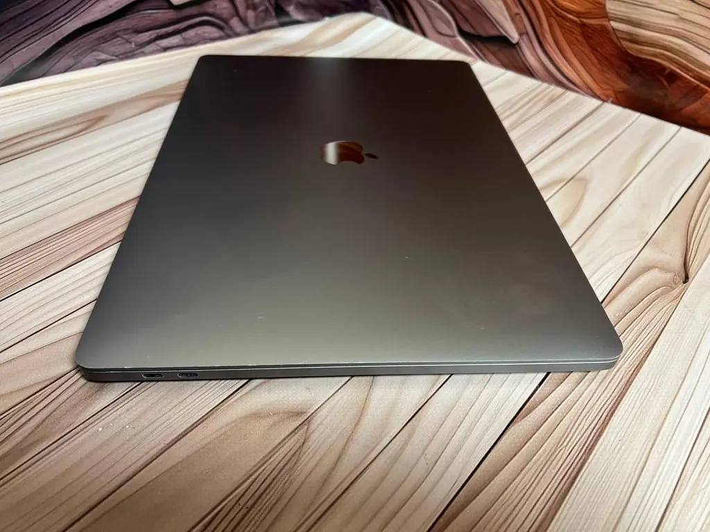 Ноутбук Apple MacBook Pro 16" i9-9880H/32/1TB (C02GJ2XYMD6T) Б/в - фото 6