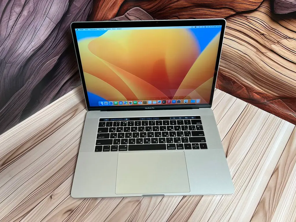 Б/в Ноутбук Apple MacBook Pro 15" 2017 A1707 i7-7820HQ/16/500 (C02V521SHTD8)