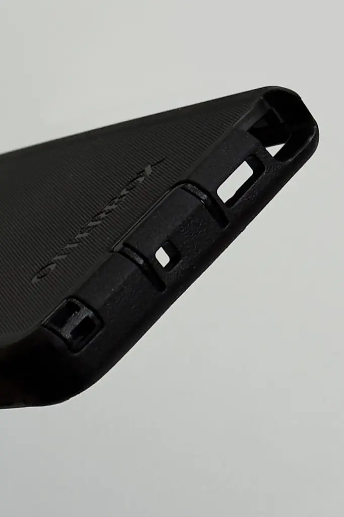 Оригінальний протиударний чохол для Samsung Galaxy S25 Ultra OtterBox Defender Black 77-97480 з кліпсою - фото 4