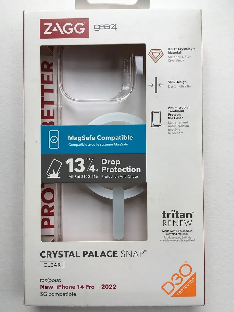 Оригінальний протиударний чохол Gear4 Piccadilly MagSafe Case для Apple iPhone 14 Pro (6.1") Clear - фото 2