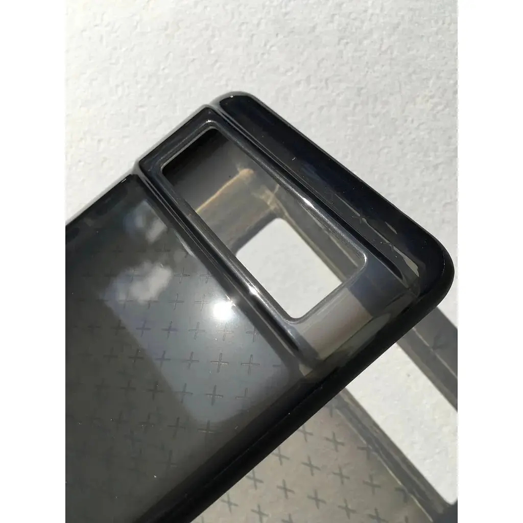 Оригінальний протиударний чохол Tech21 Evo Check для Pixel 6a (6.1") Black (T21-9488) - фото 5