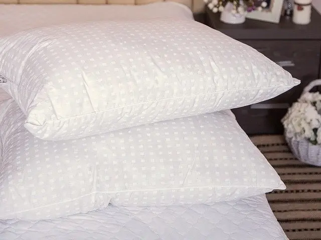 Подушка Ecotton 60х60 см пухово-перова пух 30% бежевий 40-0455 Blanc (4335)