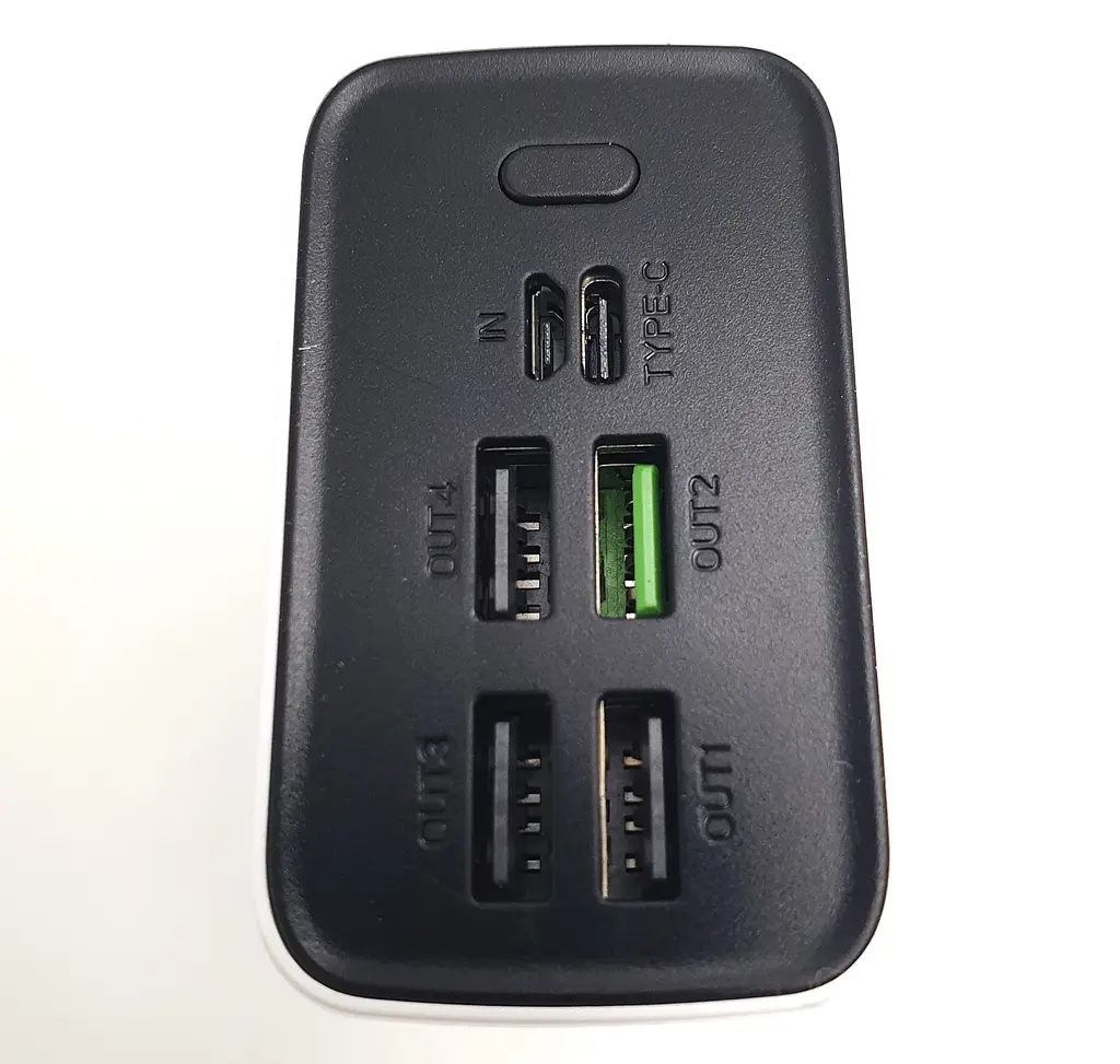 Потужний Повербанк Power Bank із швидкою зарядкою 30000mAh 4 USB /Type-C PD/QC 5A/22.5W Maxmate MMP30PD - фото 3
