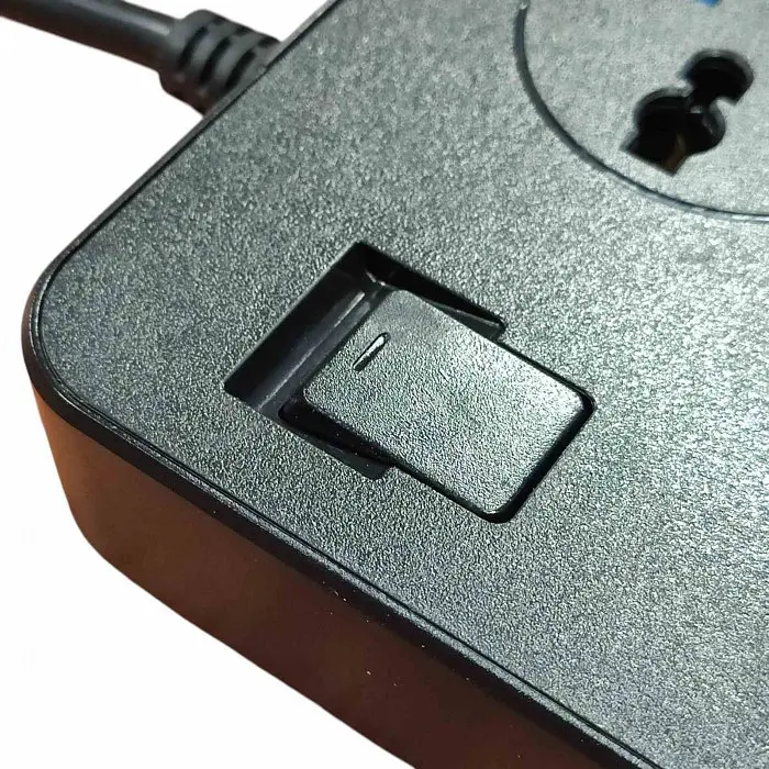 Сетевой фильтр-удлинитель на 3 розетки + 6 USB 3.1A 2 метра Черный CP02 - фото 4