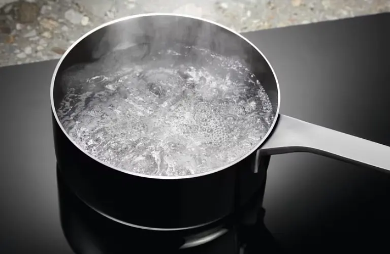 Варильна поверхня індукційна Electrolux 30 см доміно чорний - фото 3