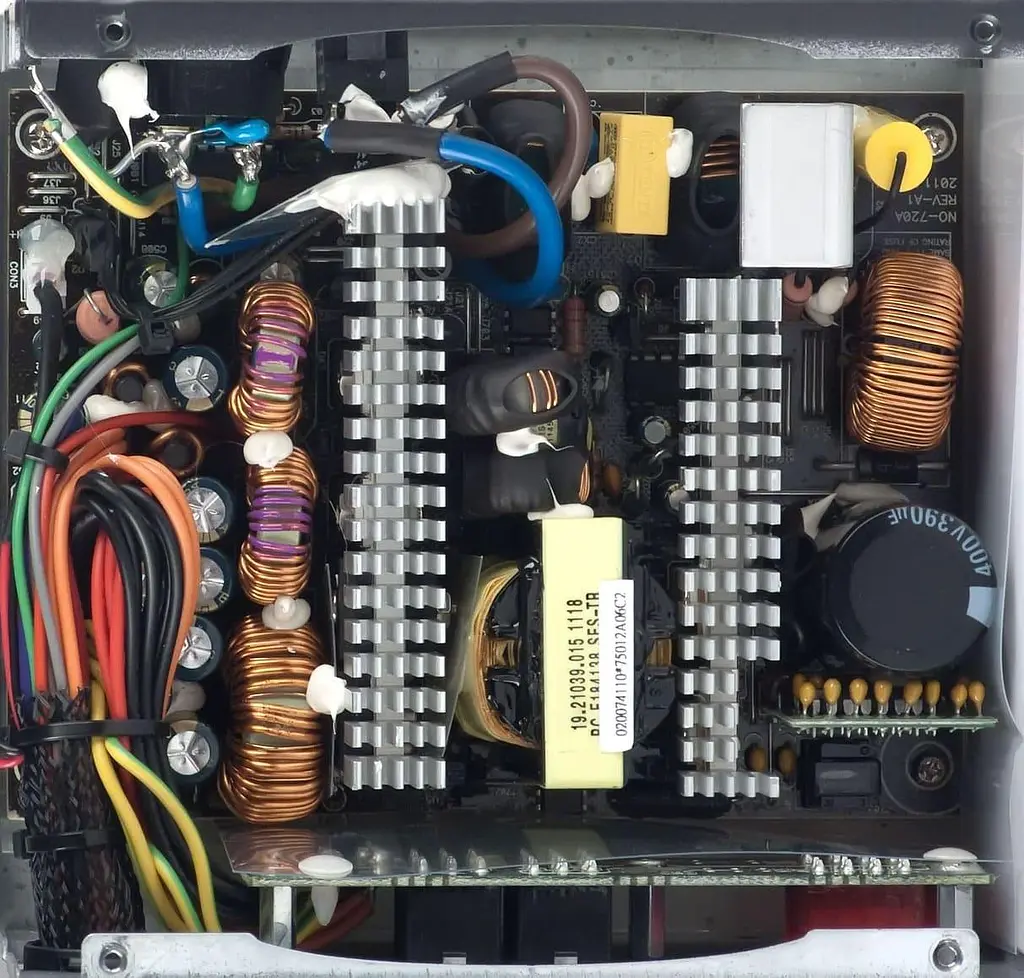 Блок питания Chieftec A80 750W (CTG-750C) - фото 7