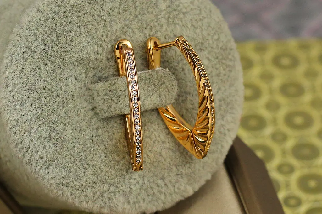 Сережки Xuping Jewelry доріжки збоку ребристі 2,6 см золотисті - фото 2