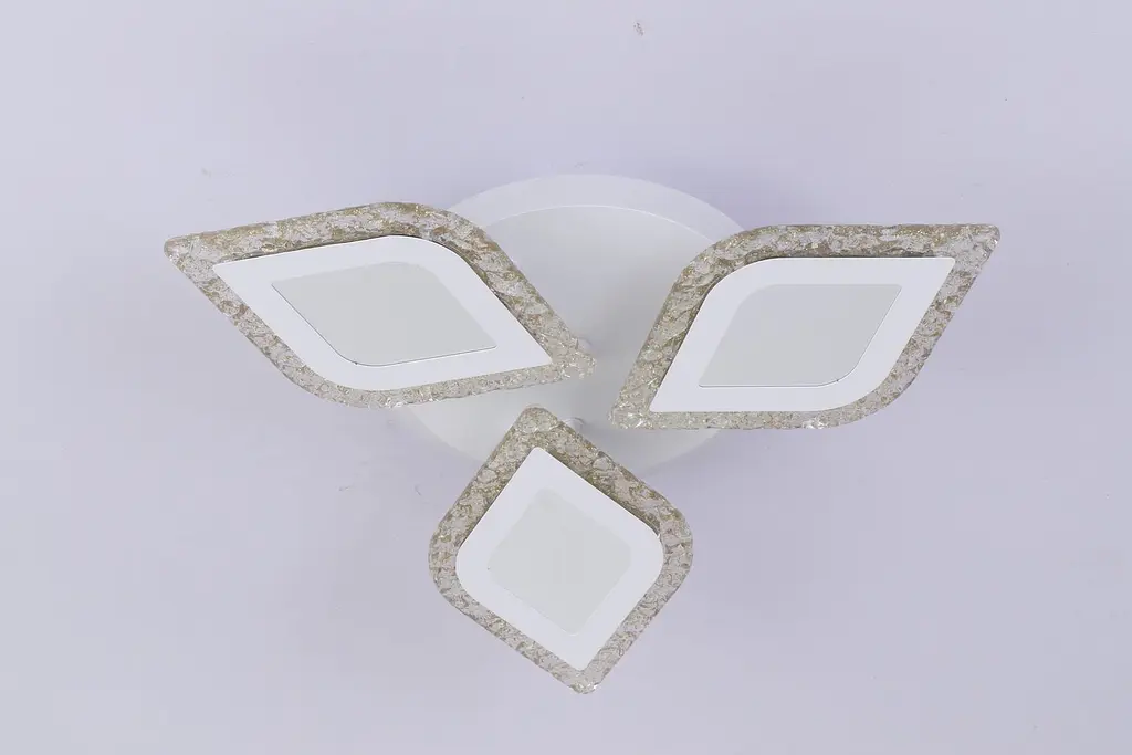 Люстра светодиодная Valeso V K39934-3 1 WT с пультом - фото 2