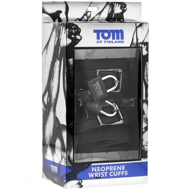Наручники із замочками Tom of Finland Neoprene Wrist Cuffs, 35.5х5.7 см, чорний - фото 2