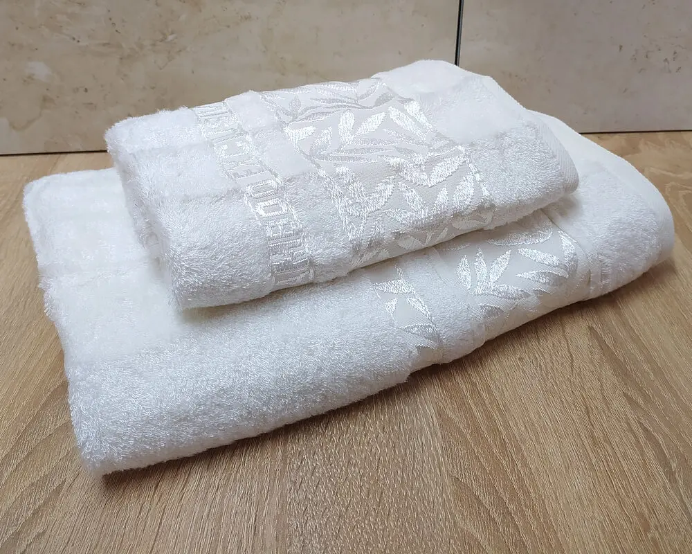 Набір турецьких бамбукових махрових рушників Cestepe 50х90+70х140 Bamboo Chery White - фото 2