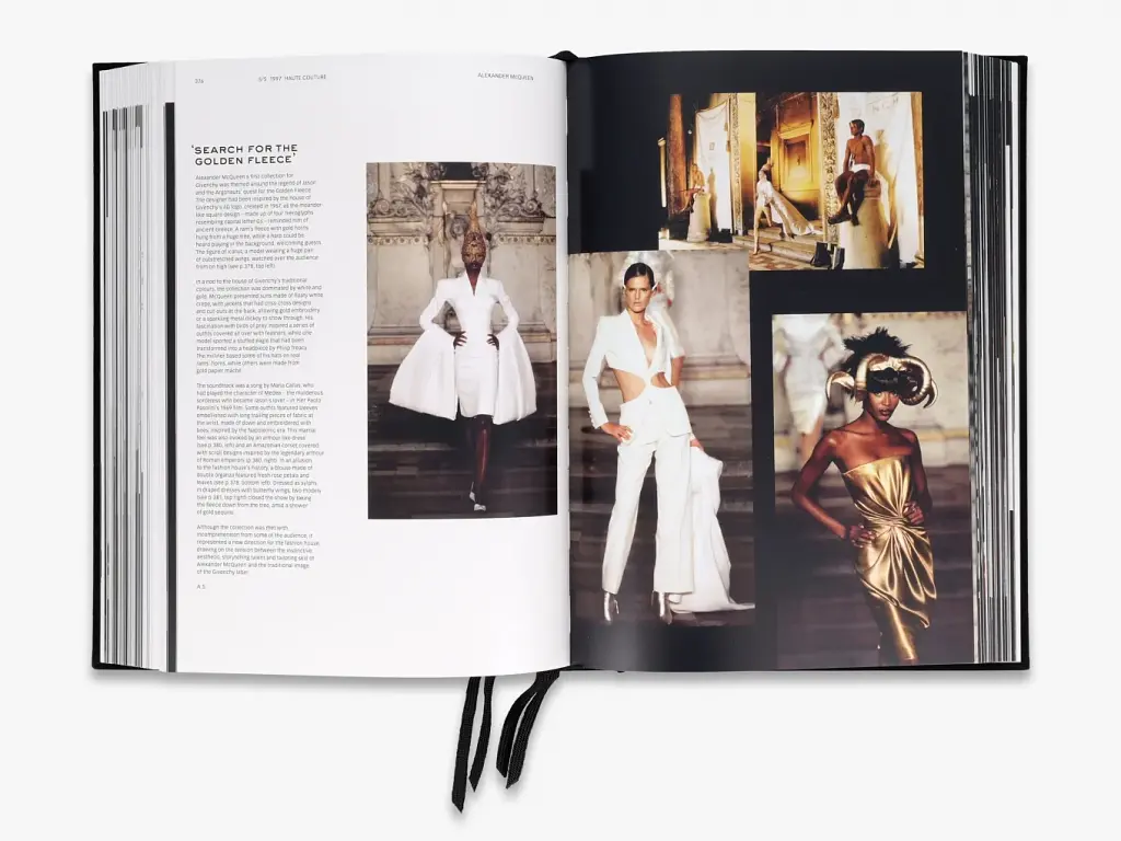 Givenchy Catwalk: The Complete Collections - фото 12